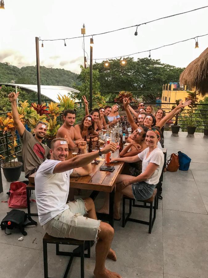 Dayon Hostel Coron Kültér fotó